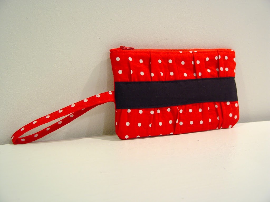 Minnie Mouse Gathered Clutch