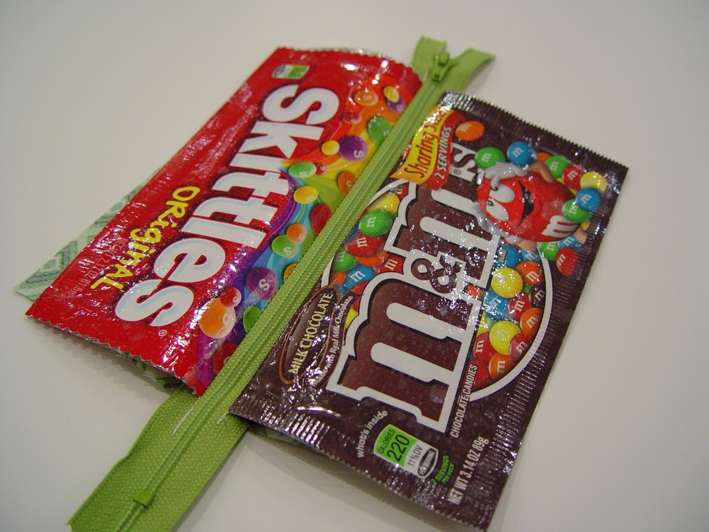 Skittles sweet tooth pouch