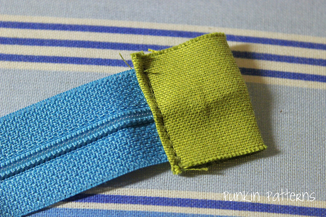simple zippered pouch